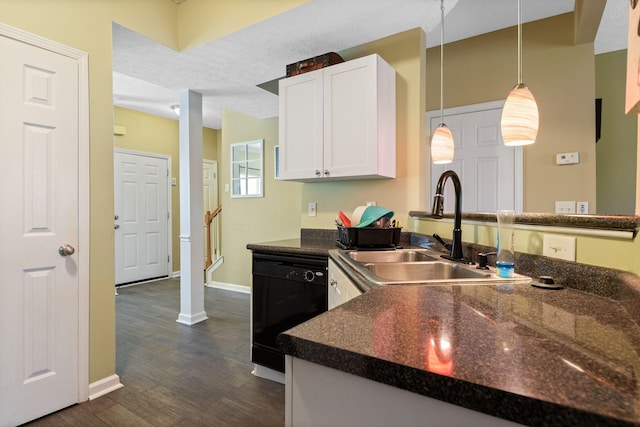 1515 Bridgecrest Dr Unit 220, Antioch, TN 37013 - kitchen featuring black dishwasher, a sink, dark countertops, and baseboards