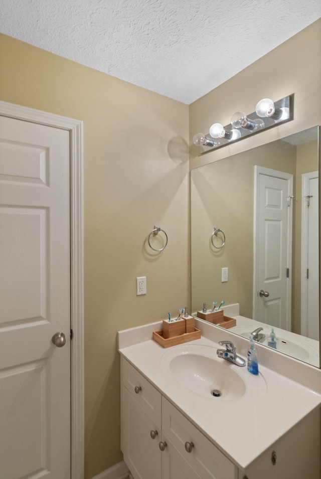 1515 Bridgecrest Dr Unit 220, Antioch, TN 37013 - bathroom with vanity and a textured ceiling
