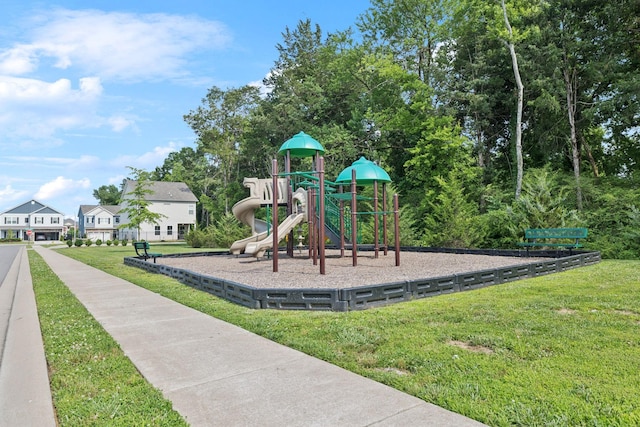 3211 Briar Chapel Dr, Murfreesboro, TN 37128 - community jungle gym with a yard