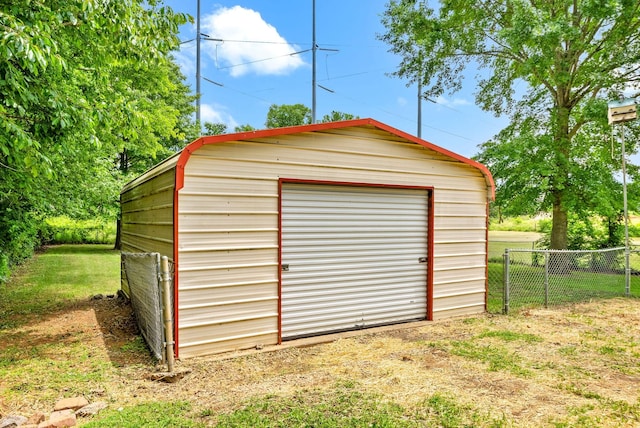 171 Stephanie Dr, Clarksville, TN 37042 - view of garage