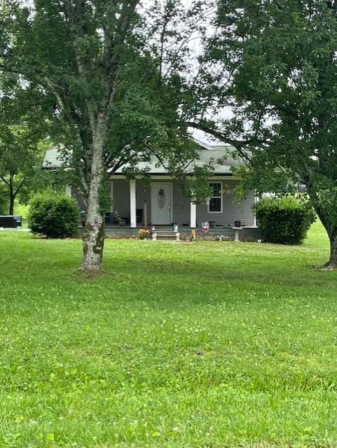 121 Dunn Fall River Rd, Leoma, TN 38468 - view of front of property featuring a front yard