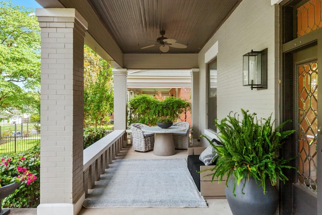 902 School St, Columbia, TN 38401 - covered porch featuring ceiling fan