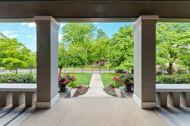 902 School St, Columbia, TN 38401 - view of patio