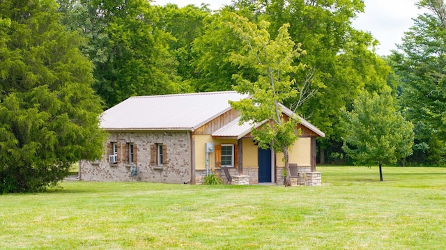 308 Collier Ln, Gallatin, TN 37066 - view of front of home featuring a front yard and stone siding