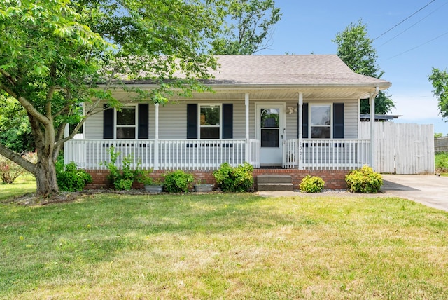 1921 Timberline Cir, Oak Grove, KY 42262 - view of front of home with a porch and a shingled roof