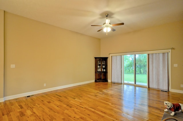 3173 Porter Hills Dr, Clarksville, TN 37043 - unfurnished room featuring light wood-type flooring, a ceiling fan, and baseboards