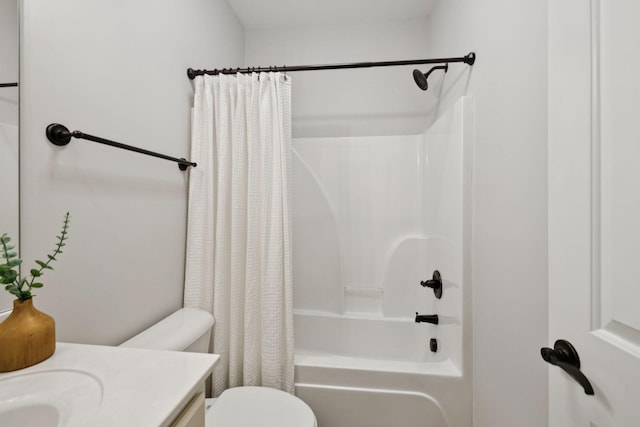 1101 Downs Blvd Unit 295, Franklin, TN 37064 - bathroom featuring shower / tub combo with curtain, vanity, and toilet