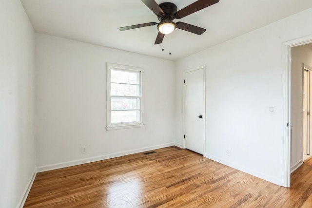 3622 Sabre Dr, Nashville, TN 37211 - spare room featuring light wood-style floors, baseboards, and a ceiling fan