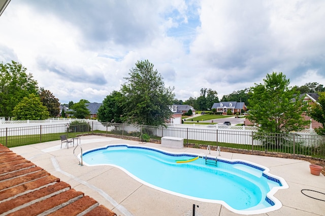 107 Hunters Ct, Tullahoma, TN 37388 - view of swimming pool featuring a patio area and a residential view