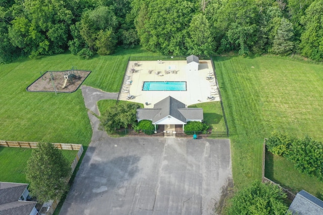 1905 Bugle Ct, Spring Hill, TN 37174 - aerial view of a pool area
