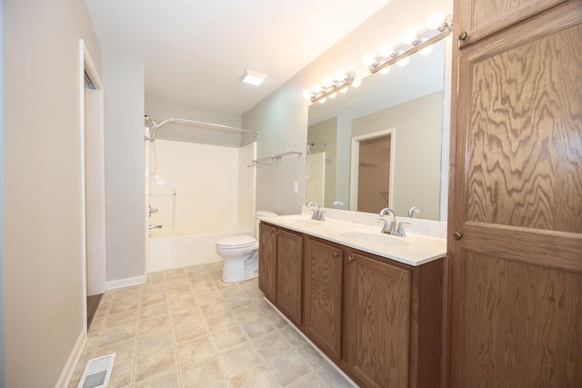 1905 Bugle Ct, Spring Hill, TN 37174 - full bath with double vanity and bathing tub / shower combination