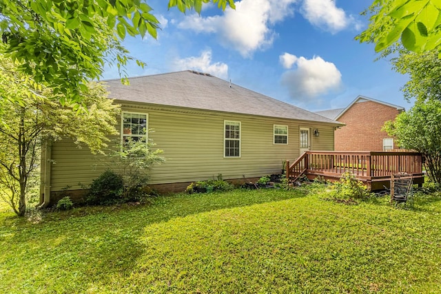 929 Chaparral Dr, Lebanon, TN 37087 - back of property featuring a deck, a yard, and roof with shingles