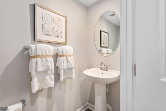 105 Primrose Ln, Gallatin, TN 37066 - bathroom featuring a sink