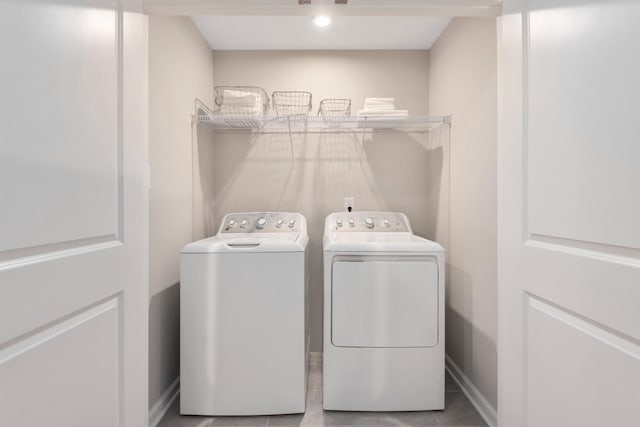 105 Primrose Ln, Gallatin, TN 37066 - washroom with washer and clothes dryer, tile patterned flooring, baseboards, and recessed lighting