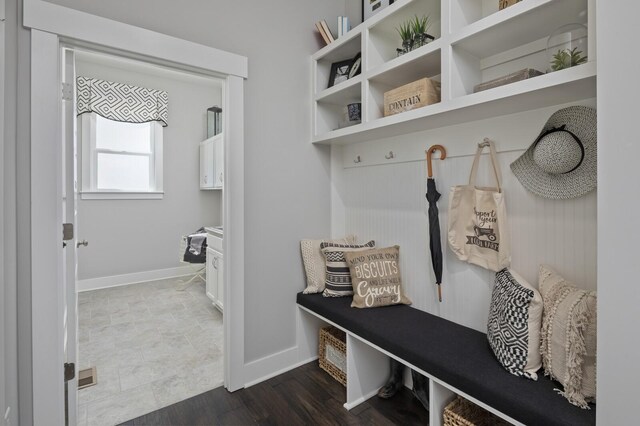 7890 Lampley Rd, Primm Springs, TN 38476 - mudroom featuring baseboards
