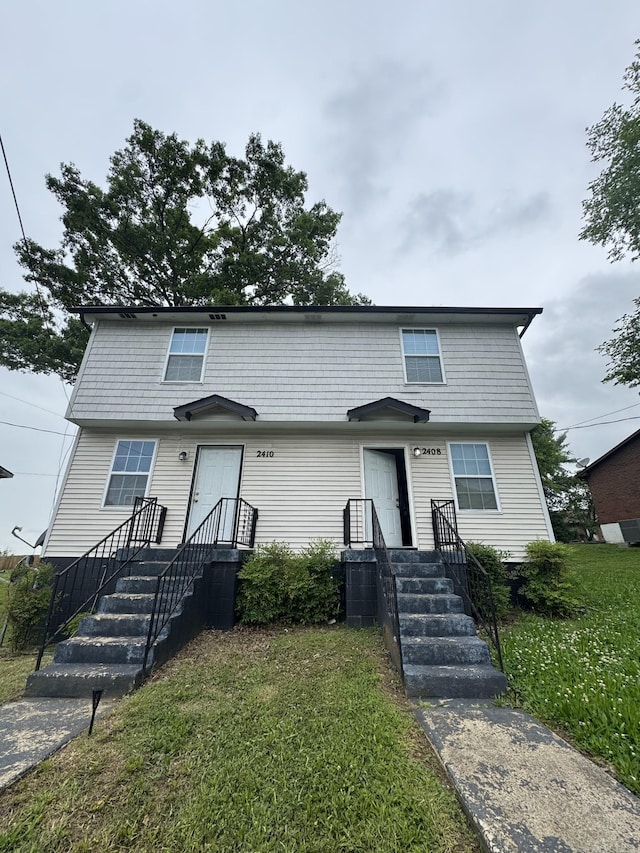 2408 Woodale Ln, Nashville, TN 37207 - townhome / multi-family property featuring a front lawn