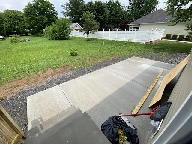100 Wt Hardison Ave, Portland, TN 37148 - view of patio