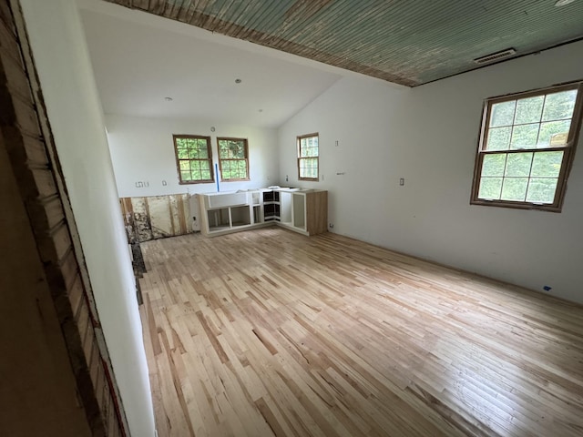 662 Happy Hollow Rd, Goodlettsville, TN 37072 - spare room with light wood-type flooring and lofted ceiling