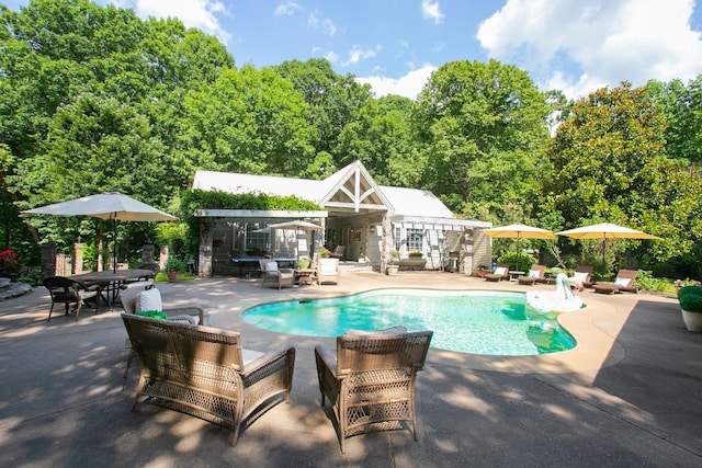 1105 Mount Pleasant Rd, Kingston Springs, TN 37082 - swimming pool featuring a storage structure, an outdoor structure, and a patio area