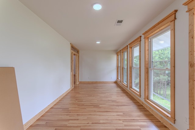 619 Bridgeview Cv, Bath Springs, TN 38311 - hall with light wood finished floors, healthy amount of natural light, baseboards, and recessed lighting