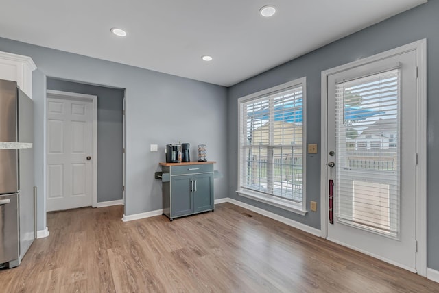 1305 Standing Stone Cir, Columbia, TN 38401 - dining room with light wood-style flooring, baseboards, and recessed lighting