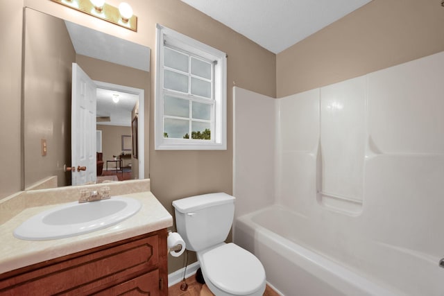 2879 Chinquapin Ln, Clarksville, TN 37043 - bathroom with toilet, vanity, and tub / shower combination