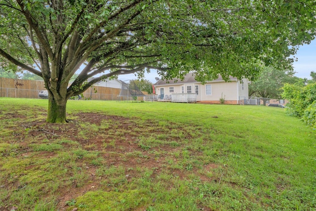 2879 Chinquapin Ln, Clarksville, TN 37043 - view of yard with a trampoline