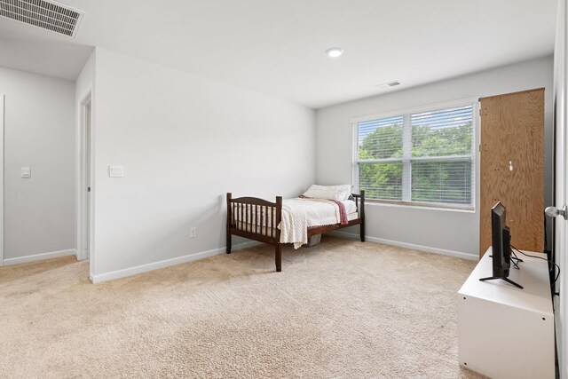 5073 Hunters Village Dr, Lebanon, TN 37087 - bedroom with light carpet