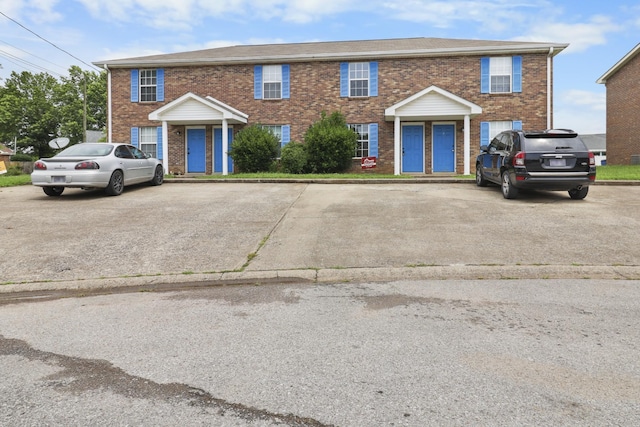 361 Peabody Dr, Clarksville, TN 37042 - multi unit property featuring brick siding
