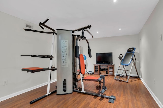 130 Shane Lee Cir, Dover, TN 37058 - exercise area with wood finished floors, baseboards, and recessed lighting