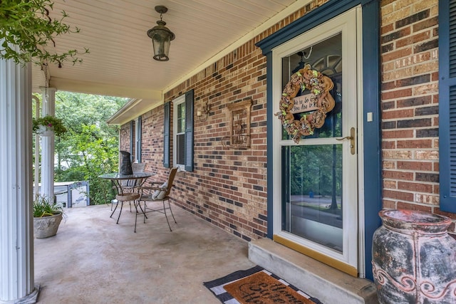 130 Shane Lee Cir, Dover, TN 37058 - entrance to property featuring a porch and brick siding
