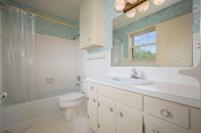 2715 Clearview Ct, Murfreesboro, TN 37129 - bathroom featuring wallpapered walls, vanity, shower / bath combination with curtain, toilet, and tile patterned floors