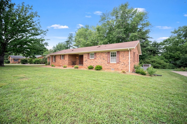 2715 Clearview Ct, Murfreesboro, TN 37129 - single story home featuring a front yard, brick siding, and crawl space