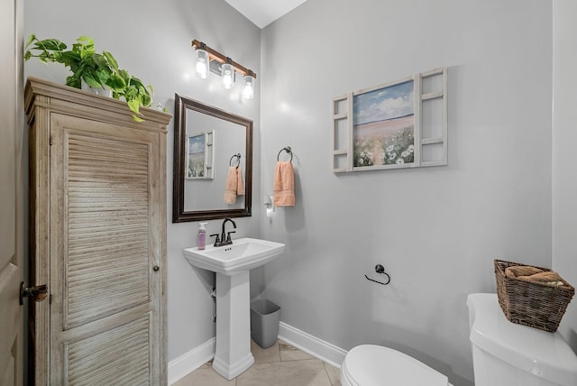 1415 Southside Rd, Southside, TN 37171 - half bath featuring toilet and baseboards