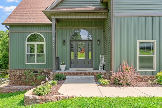 1415 Southside Rd, Southside, TN 37171 - property entrance featuring board and batten siding