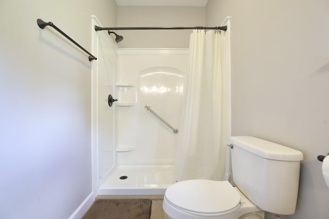 110 Saw Mill Rd, Dickson, TN 37055 - full bath with toilet and a shower with shower curtain