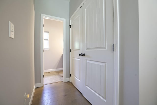 110 Saw Mill Rd, Dickson, TN 37055 - hallway featuring dark wood-style flooring and baseboards