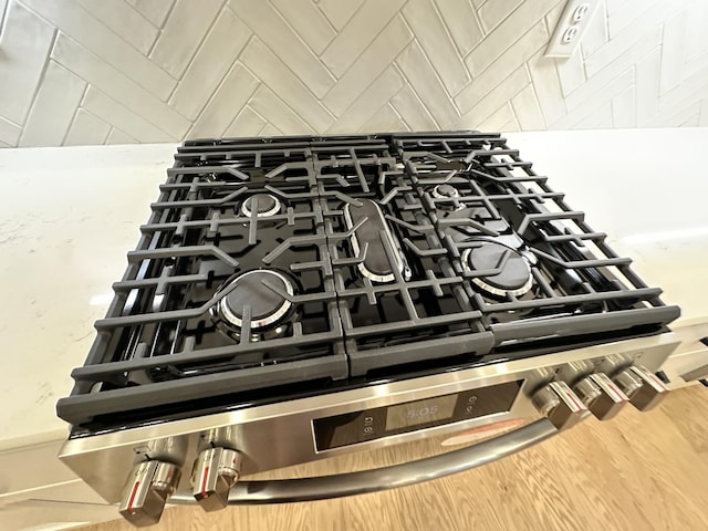 7131 Frances St, Fairview, TN 37062 - kitchen view of stainless steel gas range