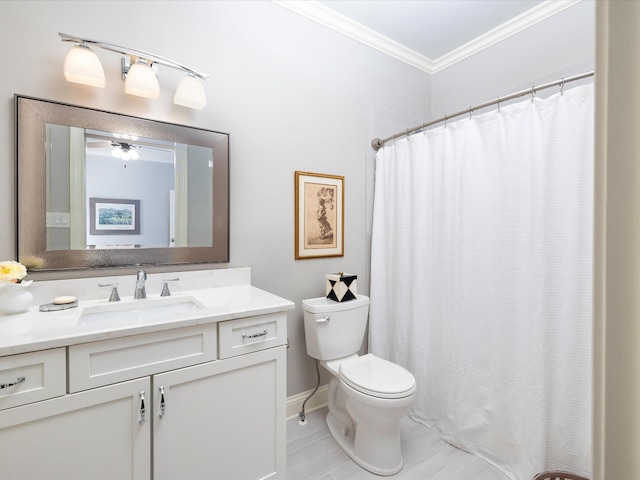 1004 Jones Pkwy, Brentwood, TN 37027 - full bathroom with toilet, crown molding, vanity, baseboards, and a shower with curtain