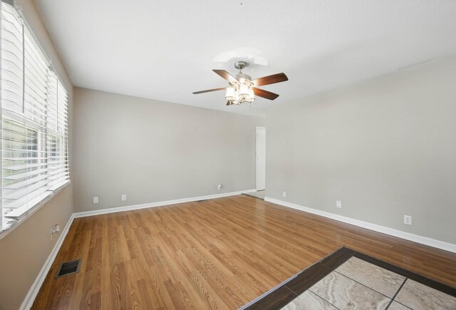 409 Spencer Ln, Clarksville, TN 37042 - photo 9