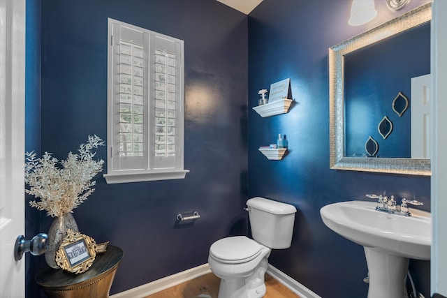 736 Arbor Springs Dr, Mount Juliet, TN 37122 - bathroom featuring wood finished floors, toilet, and baseboards