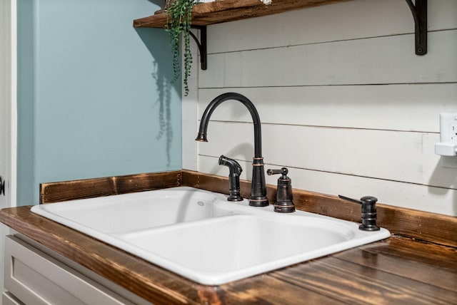 982 Red Bluff Way, Adams, TN 37010 - kitchen view of a sink and dark countertops