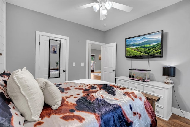 1270 Post Oak Rd, Belvidere, TN 37306 - bedroom featuring wood finished floors, baseboards, and a ceiling fan