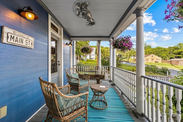 207 Main St E, Wartrace, TN 37183 - view of porch