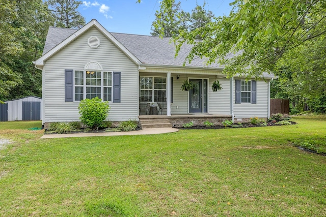 123 Hubbard St, Hohenwald, TN 38462 - single story home featuring a porch, a front lawn, and roof with shingles