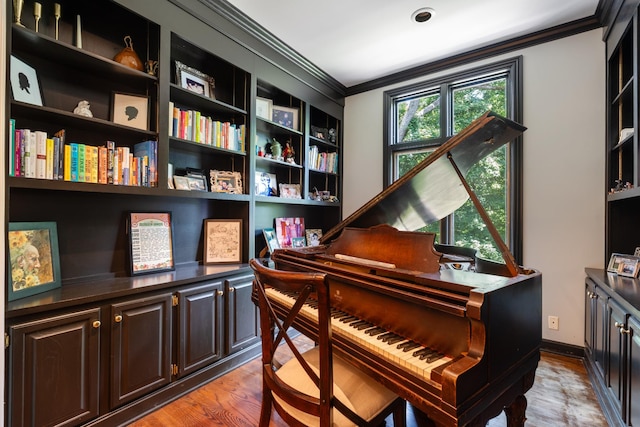 2754 Broyles Ln, Franklin, TN 37069 - living area featuring ornamental molding, light wood-style floors, and baseboards
