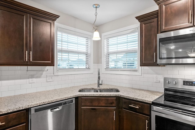 326 Wingfield Dr, Clarksville, TN 37043 - photo 14