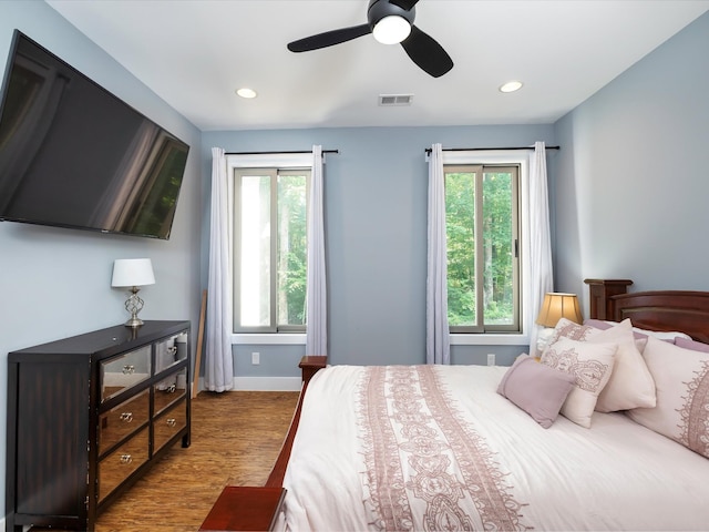 1288 Rogues Fork Rd, Bethpage, TN 37022 - bedroom with wood finished floors, recessed lighting, and a ceiling fan