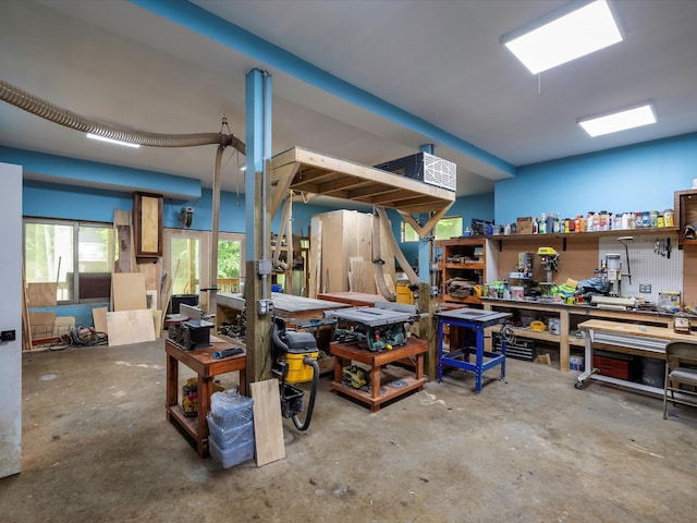 1288 Rogues Fork Rd, Bethpage, TN 37022 - misc room with a workshop area and concrete floors