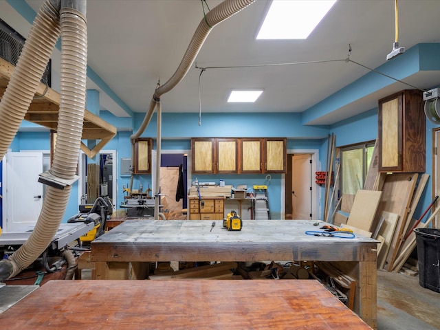 1288 Rogues Fork Rd, Bethpage, TN 37022 - dining space featuring a workshop area and concrete flooring